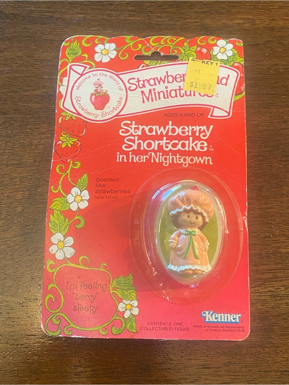 Vintage 1981 Kenner Strawberry Shortcake In Her Nightgown Miniature MOC Carded